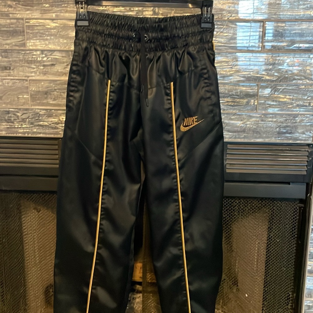 Boys Black Nike Pants